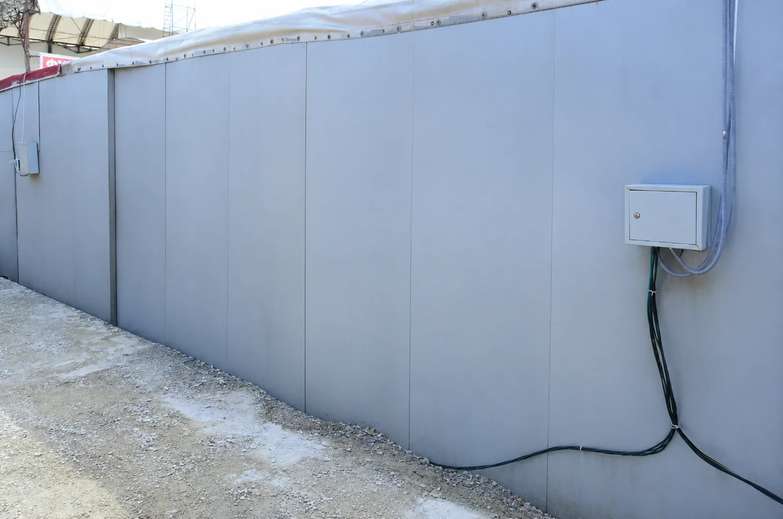 South Florida metal fence wall with graffiti removed after pressure cleaning service